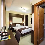 Boutique Golden Star