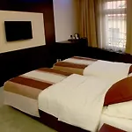 Boutique Golden Star