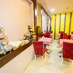 Boutique Golden Star 3* Τούζλα