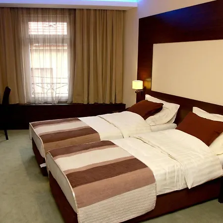 Boutique Golden Star 3* Tuzla