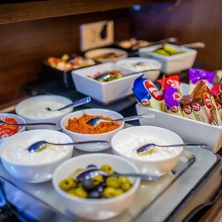 Hotel Boutique Golden Star 3*