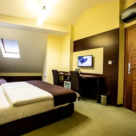 Hotel Boutique Golden Star 3*