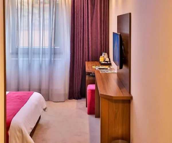 Boutique Golden Star